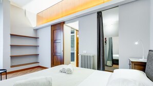 Ảnh chưa phân loại, 4 trong số 63 ảnh, nút