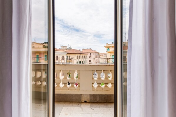 Appartement, 3 chambres | Balcon
