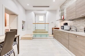 Appartamento, 1 camera da letto | Cucina privata | Frigorifero con congelatore, microonde, forno, piano cottura