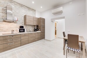 Apartment, 1 Bedroom | Private kitchen | Full-sized fridge, microwave, oven, stovetop - Fantastic Apartment near Ara Pacis (Rome)