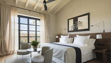 Minibar, in-room safe, desk, laptop workspace