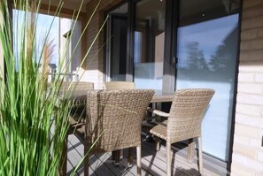 Outdoor dining - Moin and welcome to Apartment Strandoase! (Dangast)