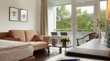 32-inch flat-screen TV with satellite channels, TV