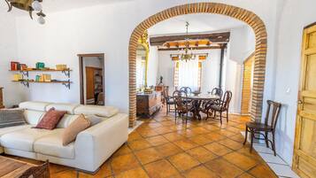 Smart-tv, pejs, bøger