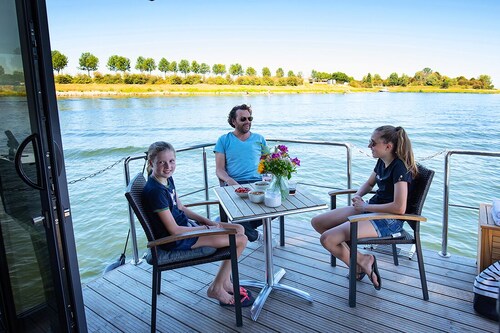 Houseboat Houseboat Houseboat vacation Maasplassen Limburg Otter Easy Houseboats