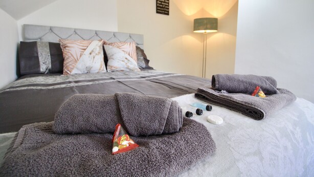 House, 4 Bedrooms