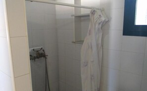 Bathroom - El Lagar House in the forest (El Bosque)