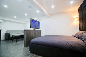 Apartment, 1 Bedroom | 1 bedroom, iron/ironing board, free WiFi, bed sheets