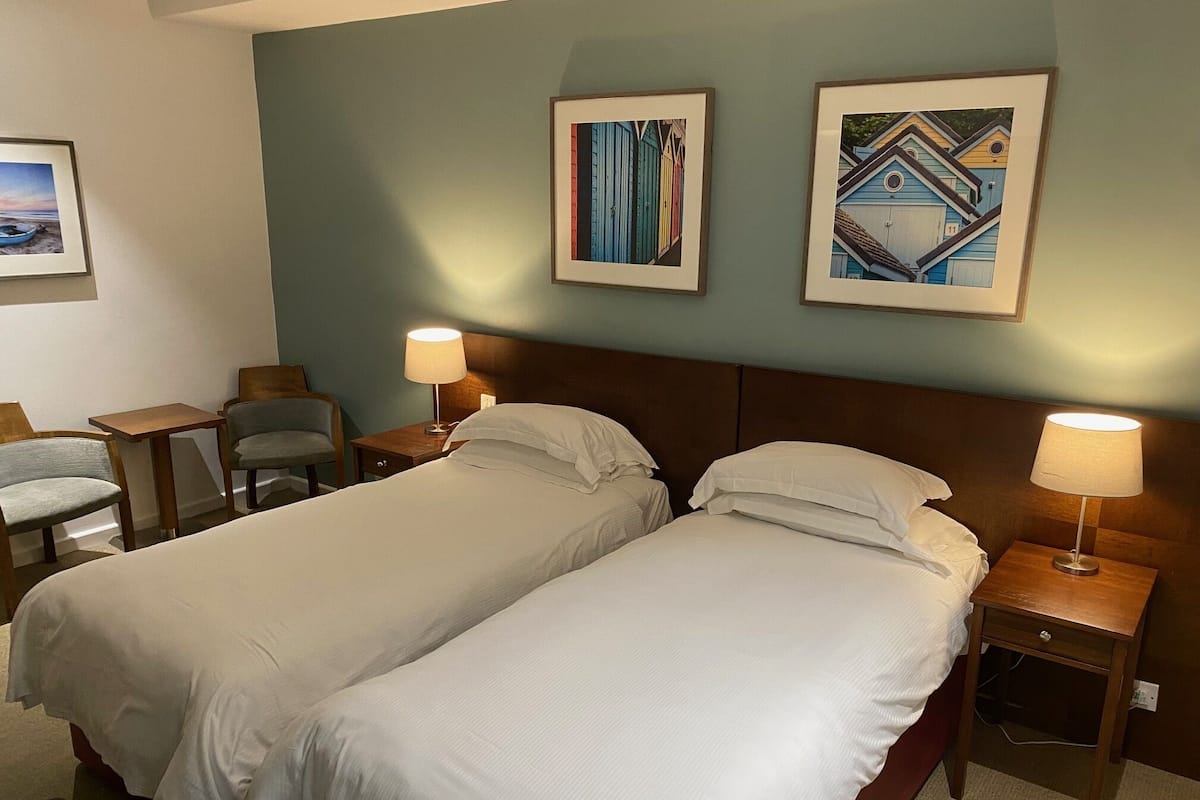 Ropa de cama de alta calidad, edredón y cortinas blackout