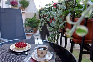 Balcony - Kredytowa Warsaw Apartment (Warsaw)