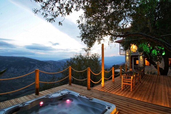 Property grounds - Almond House Suites Arachova - Adults Only (Distomo-Arachova-Antikyra)