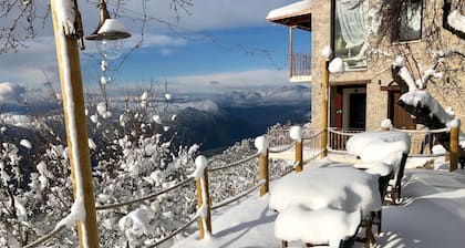 Almond House Suites Arachova - Adults Only