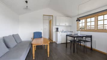 Cabin (Norastuga Plus) | Private kitchen | Fridge, microwave, stovetop, coffee/tea maker