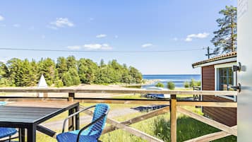 TimrÄstuga | Utsikt mot vattnet