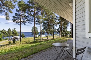 Room (Alnölängan - Shared Shower) | Balcony view - First Camp Sundsvall – Fläsian (Sundsvall)