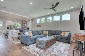 Immagine non classificata, 2 di 41, pulsante