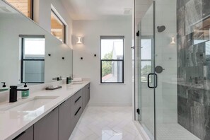 Unclassified image, 3 of 49, button