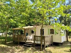 Mobile Home | Garden view