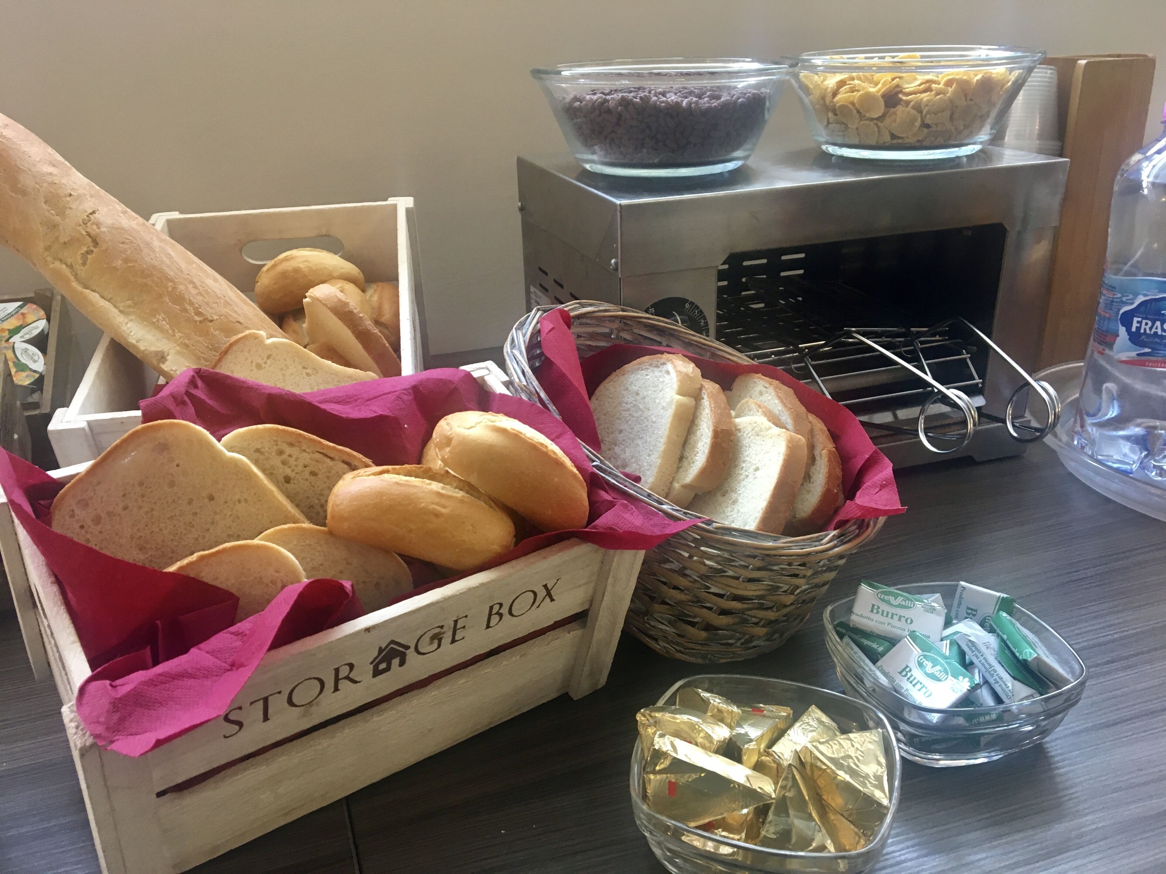 daily buffet breakfast (eur 7 per person)