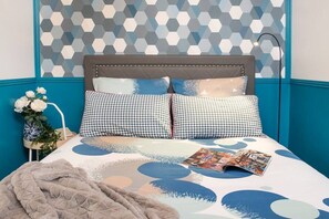 3 chambres, fer et planche à repasser, Wi-Fi gratuit, draps fournis