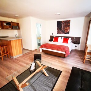 Rideaux occultants, chambres insonorisées, Wi-Fi gratuit, draps fournis