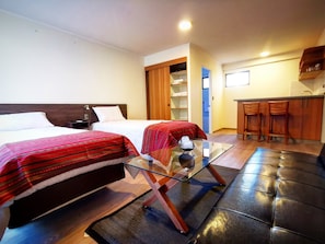 Studio, 2 Single Beds