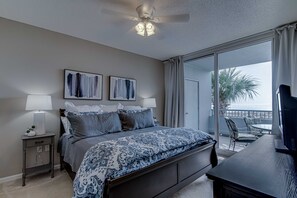 3 makuuhuonetta, silitysrauta/-lauta, ilmainen Wi-Fi, vuodevaatteet