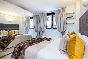 2 Schlafzimmer, BĂŒgeleisen/BĂŒgelbrett, Reisekinderbett, WLAN