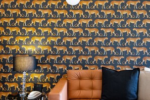 Interior - Modern 2 bedroom in Kensington (London)