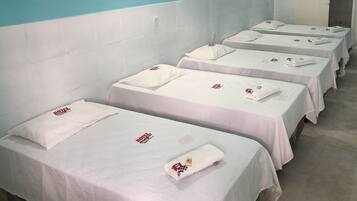 Wi-Fi de cortesia, roupa de cama