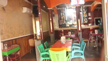 Bar (en el alojamiento)