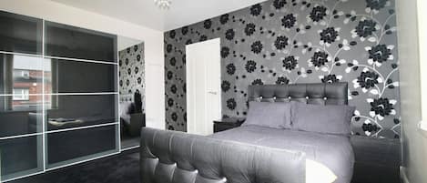 Ferienhaus, 2 Schlafzimmer | 2 Schlafzimmer, Bügeleisen/Bügelbrett, kostenloses WLAN, Bettwäsche