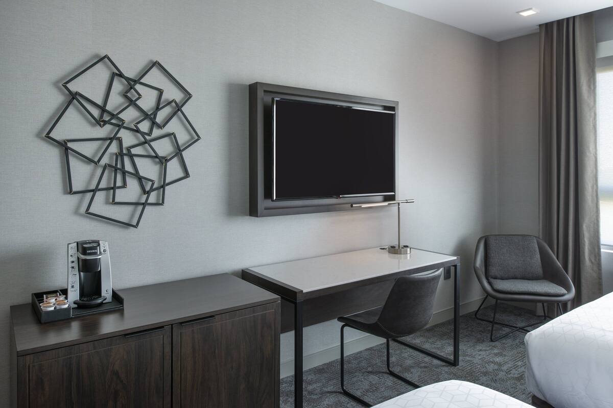 In-room safe, desk, laptop workspace, blackout curtains