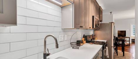 Fridge, microwave, oven, dishwasher