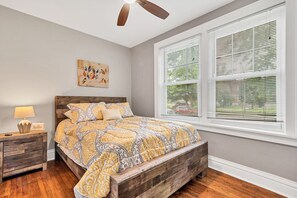 2 Schlafzimmer, Bügeleisen/Bügelbrett, kostenloses WLAN, Bettwäsche