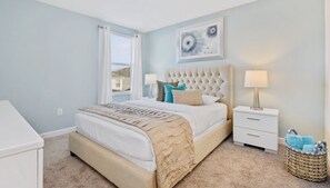 4 bedrooms, in-room safe, desk, iron/ironing board - Champion Luxury Villa in Orlando/Home Theater /near Disney (Four Corners)