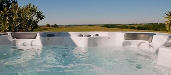Country cottage with pool and spa just for you.