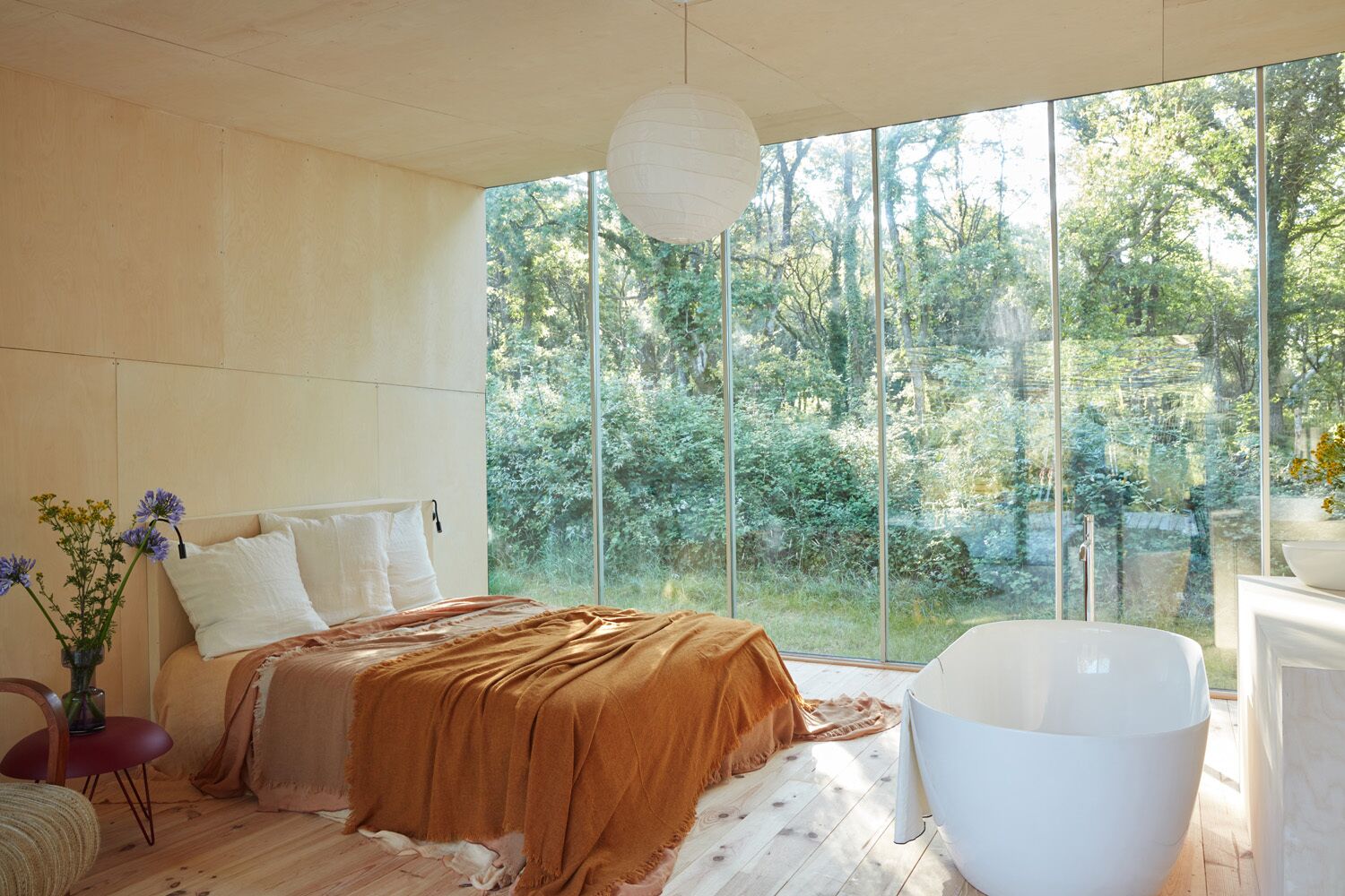 Stuga Comfort | Individuell inredning, unika möbler, gratis wi-fi och sängkläder