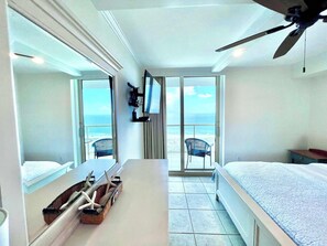 2 bedrooms, iron/ironing board, WiFi, bed sheets - Unbeatable Views – 2BR Gulf View w/ Pool, Grills & Boat Launch (Pensacola Beach)