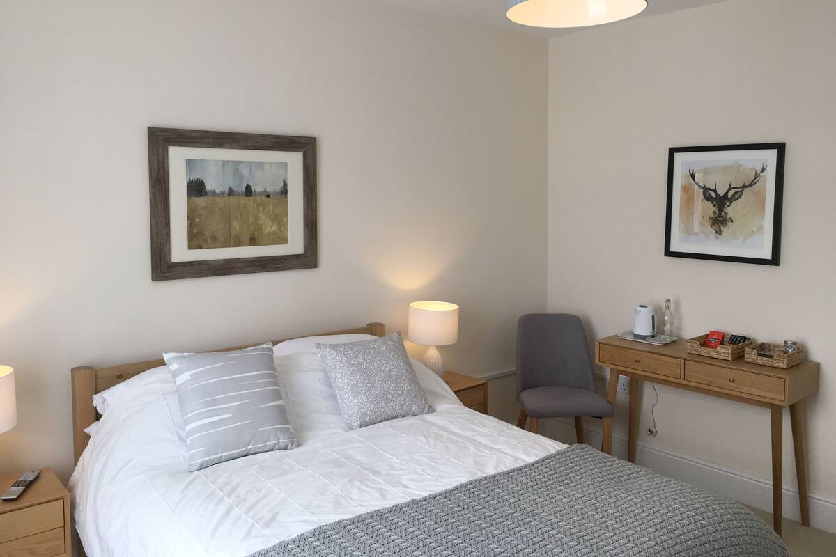 Comfort Double Room, 1 Double Bed, Accessible, Non Smoking | Individually furnished, desk, iron/ironing board, free WiFi