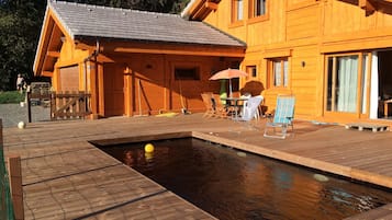 Piscine extérieure (ouverte en saison)