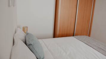 1 soverom, internettilgang og sengetøy