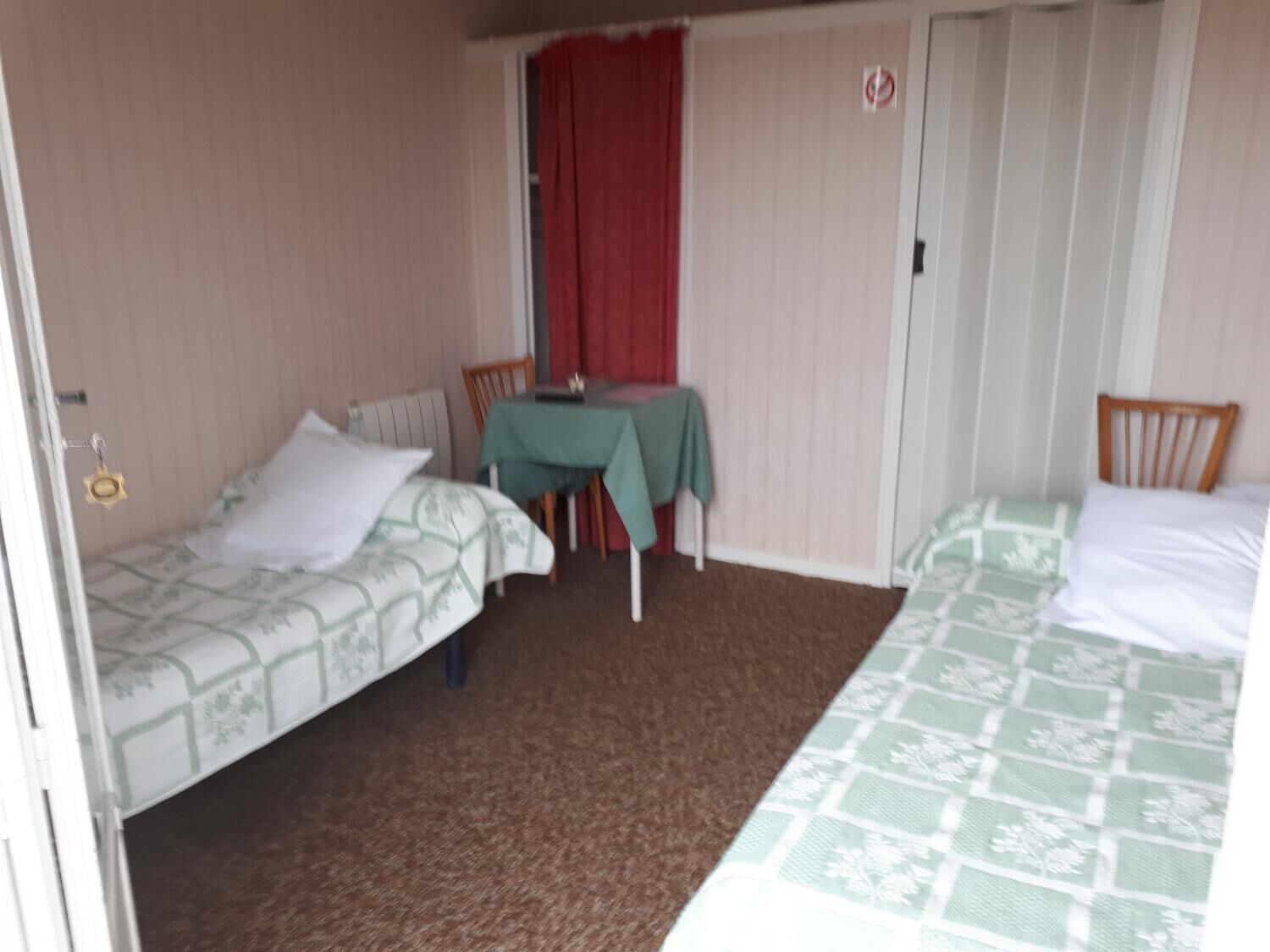 free cots/infant beds, free wifi, bed sheets