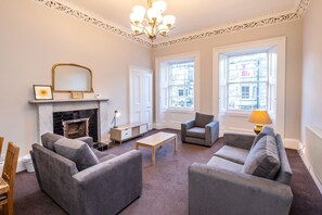 Apartment | Living room - Fabulous Southside Property (Edinburgh)