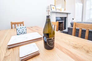 Leilighet | Spiseområde på rommet