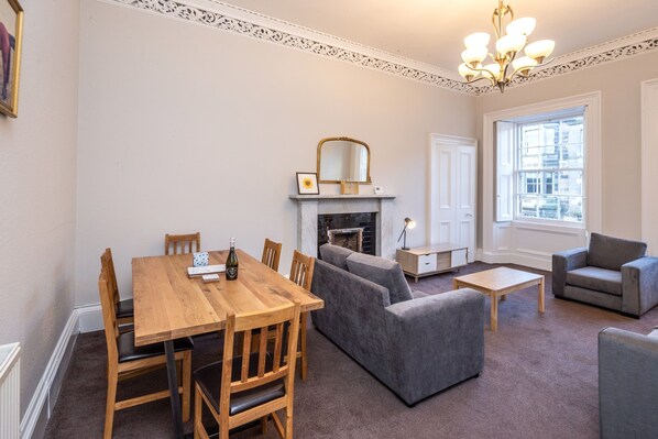 Apartment | Living area - Fabulous Southside Property (Edinburgh)