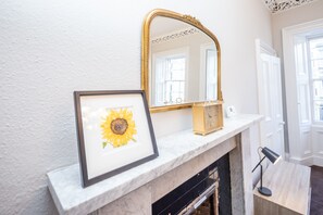 Fireplace - Fabulous Southside Property (Edinburgh)