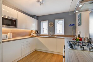 Microwave, oven, dishwasher, toaster