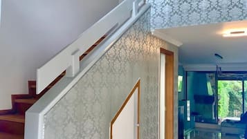 Pintu masuk interior