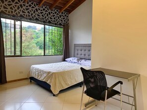 Casa de lujo | 3 habitaciones, wifi gratis y ropa de cama 